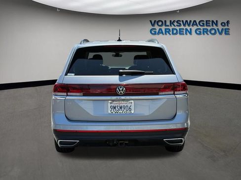 Used 2024 Volkswagen Atlas SE FWD image 6
