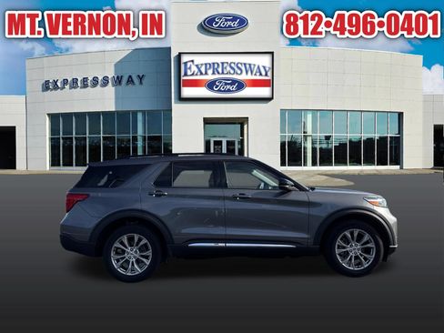 Used 2024 Ford Explorer XLT w/ Equipment Group 202A AWD/4WD image 4