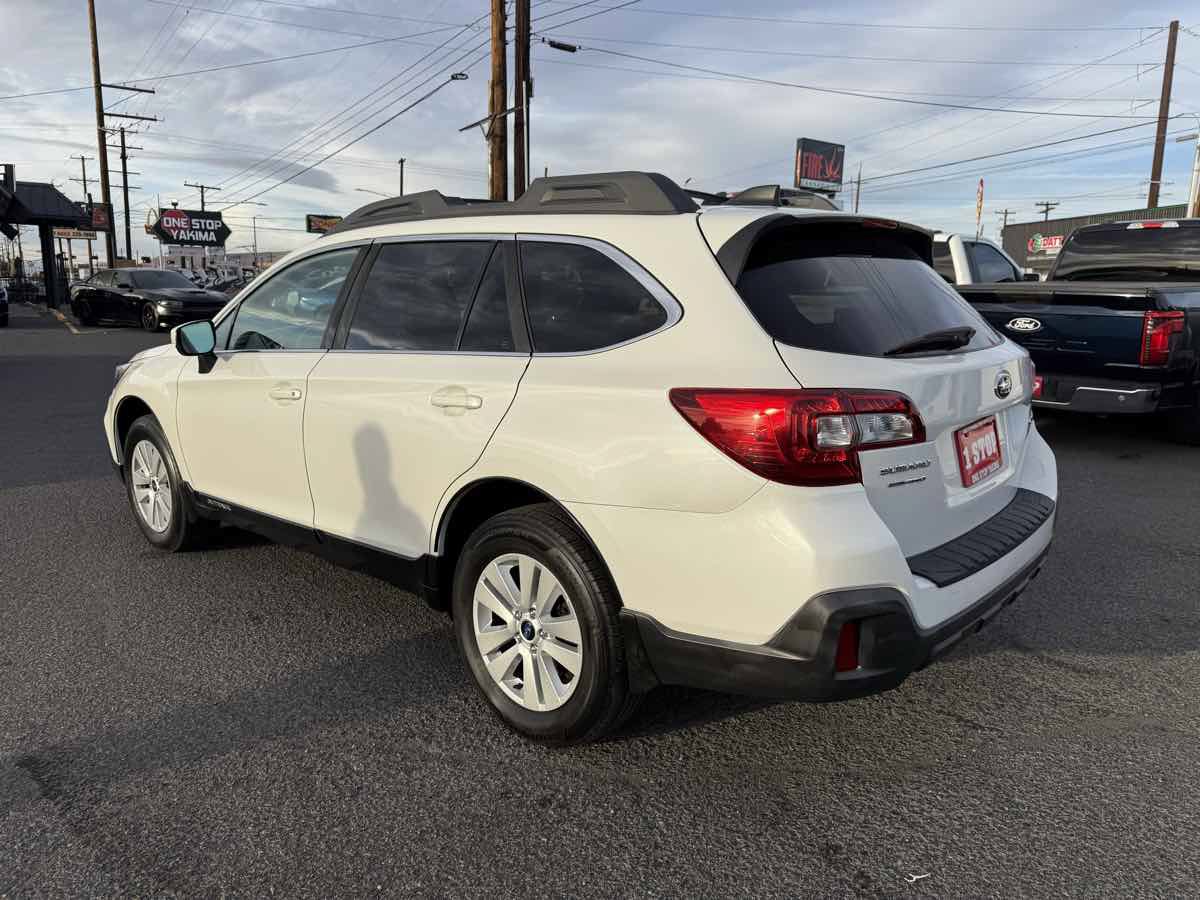 Used 2019 Subaru Outback 2.5i Premium w/ Popular Package #2 AWD/4WD image 6