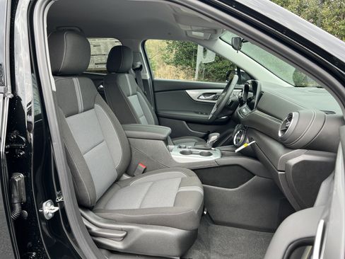 New 2026 Chevrolet Blazer LT w/ Midnight/Sport Edition image 41