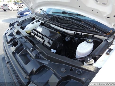 Used 2023 Chevrolet Express 2500 w/ Driver Convenience Package image 7