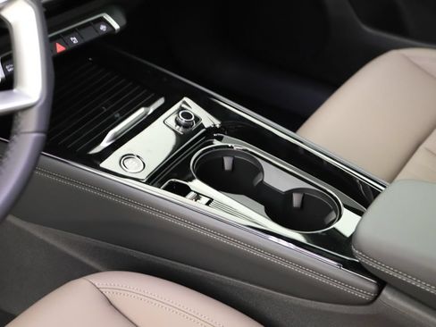 New 2026 Audi Q3 quattro 2.0T AWD/4WD image 17