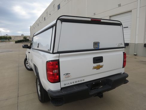 Used 2017 Chevrolet Silverado 1500 W/T w/ Trailering Package RWD image 3