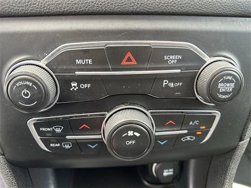 Used 2023 Dodge Charger SXT image 16