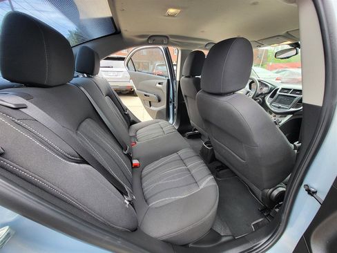 Used 2018 Chevrolet Sonic LT FWD image 10