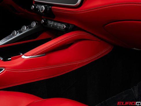 Used 2020 Ferrari GTC4Lusso image 35