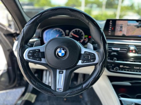 Used 2019 BMW M550i xDrive AWD/4WD image 25