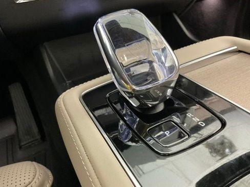 Certified 2025 Volvo XC90 B6 Ultra w/ Protection Package Premier AWD/4WD image 23