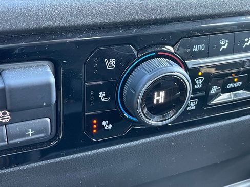 Used 2024 Chevrolet Silverado 2500 ZR2 w/ ZR2 Bison Edition image 7