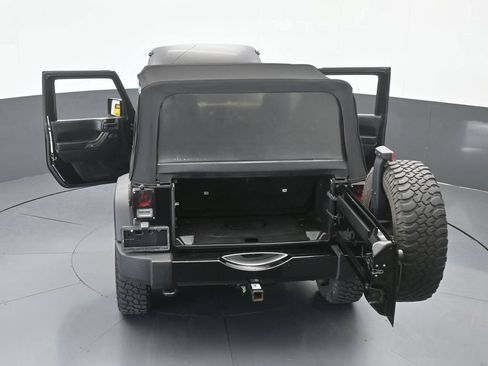 Used 2017 Jeep Wrangler Sport AWD/4WD image 58