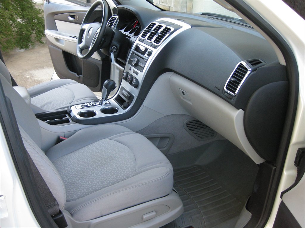 Used 2012 GMC Acadia SLE FWD image 36