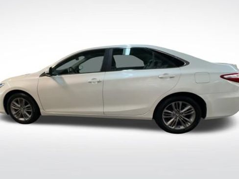 Used 2017 Toyota Camry XLE FWD image 6