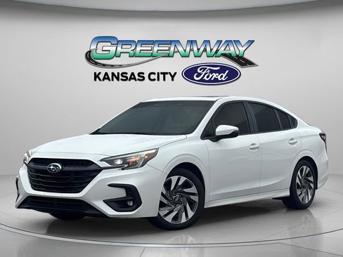 Used 2025 Subaru Legacy Limited AWD/4WD image 1