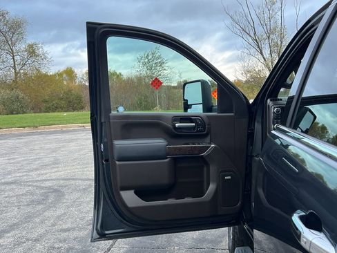 Used 2021 GMC Sierra 2500 Denali image 13