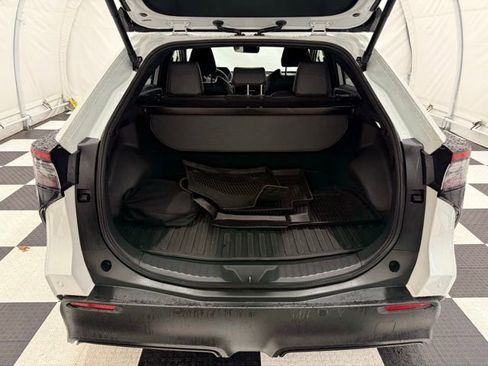 Used 2024 Toyota bZ4X XLE w/ Weather Package image 4