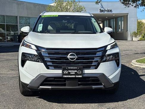 Certified 2024 Nissan Rogue SL FWD image 9