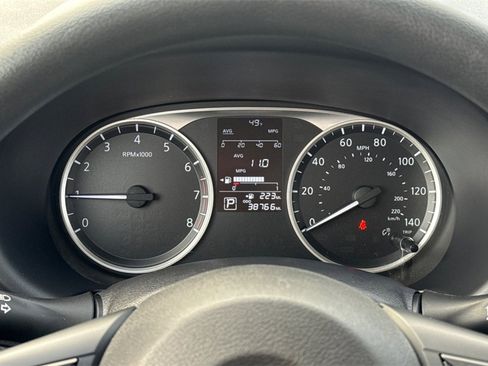 Used 2024 Nissan Kicks S image 22