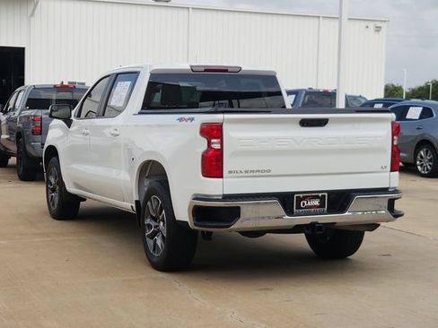 Used 2023 Chevrolet Silverado 1500 LT AWD/4WD image 7