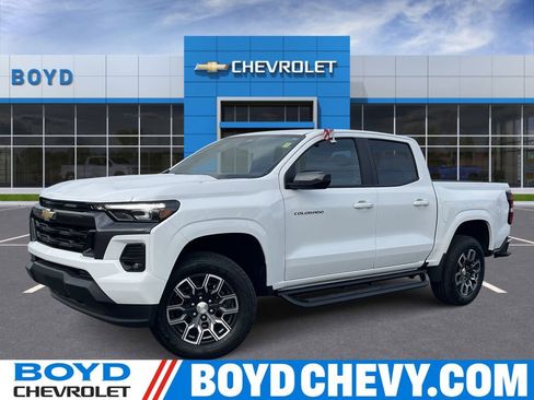 New 2024 Chevrolet Colorado LT w/ LT Convenience Package III image 1