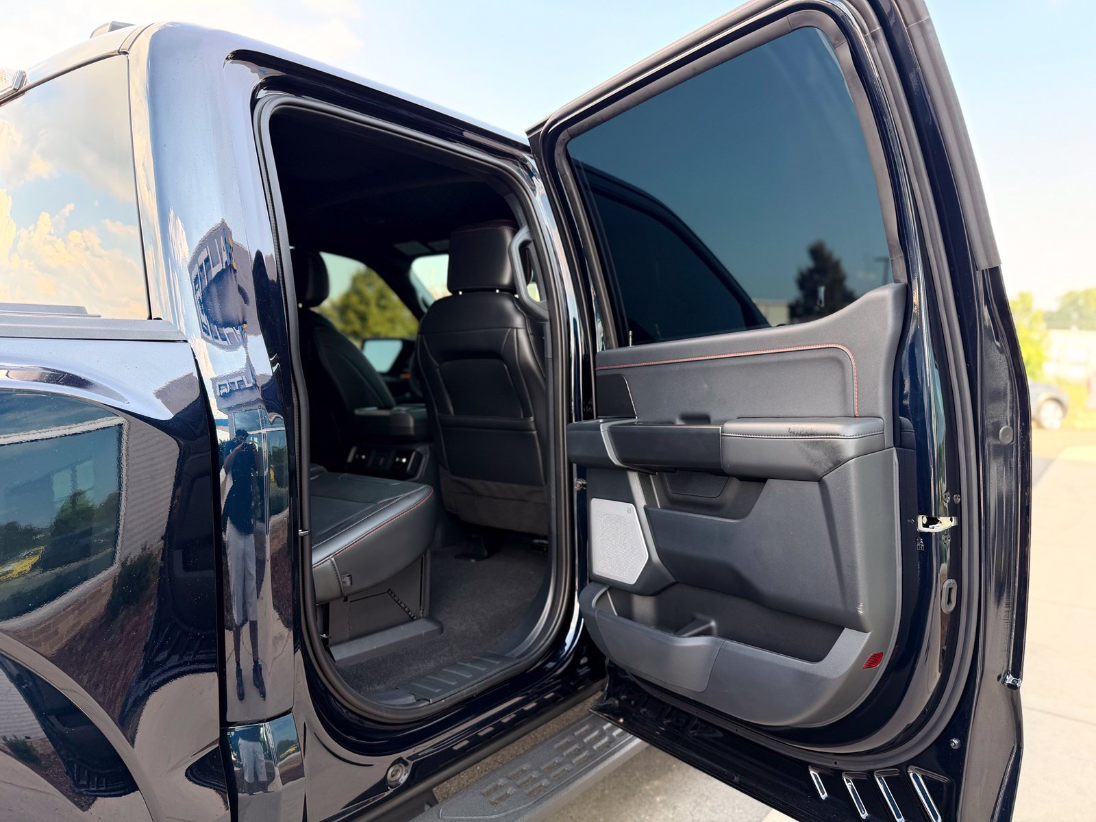 Used 2025 Ford F150 Raptor AWD/4WD image 25
