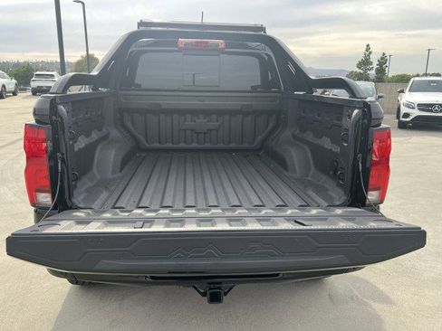 Used 2025 Chevrolet Colorado ZR2 w/ Midnight Edition image 27