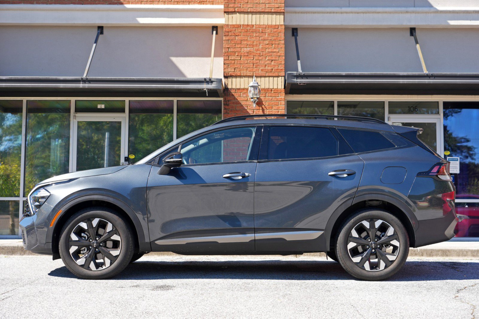Used 2023 Kia Sportage X-Line w/ X-Line Premium Package AWD/4WD image 8