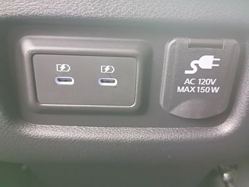 New 2026 Nissan Pathfinder Platinum image 34