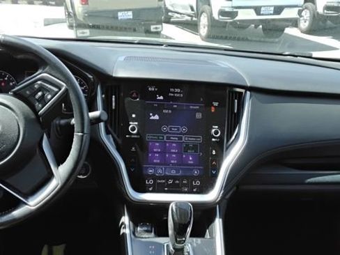 Used 2022 Subaru Outback Premium image 29