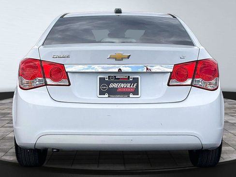 Used 2016 Chevrolet Cruze LT FWD image 6