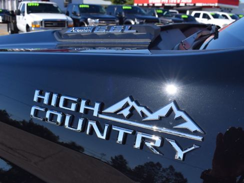 Used 2026 Chevrolet Silverado 3500 High Country w/ High Country Premium Package AWD/4WD image 7