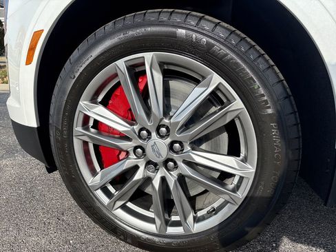 New 2026 Cadillac XT5 Sportv w/ LPO, Floor Liner Package image 34