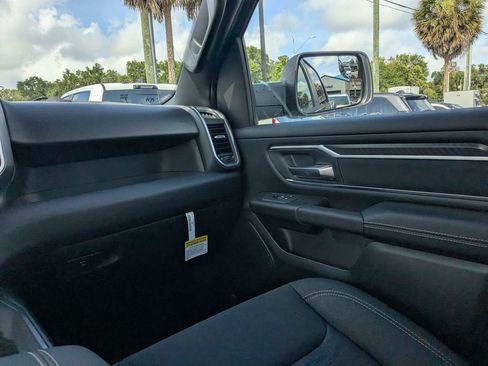 New 2026 RAM 1500 Big Horn AWD/4WD image 16