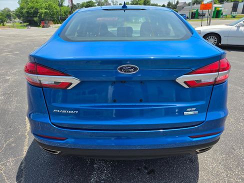 Used 2020 Ford Fusion SE AWD/4WD image 5