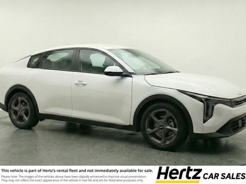 Used 2025 Kia K4 FWD image 1
