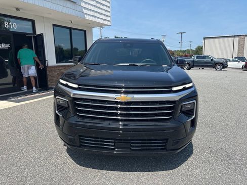 Used 2026 Chevrolet Traverse High Country FWD image 12