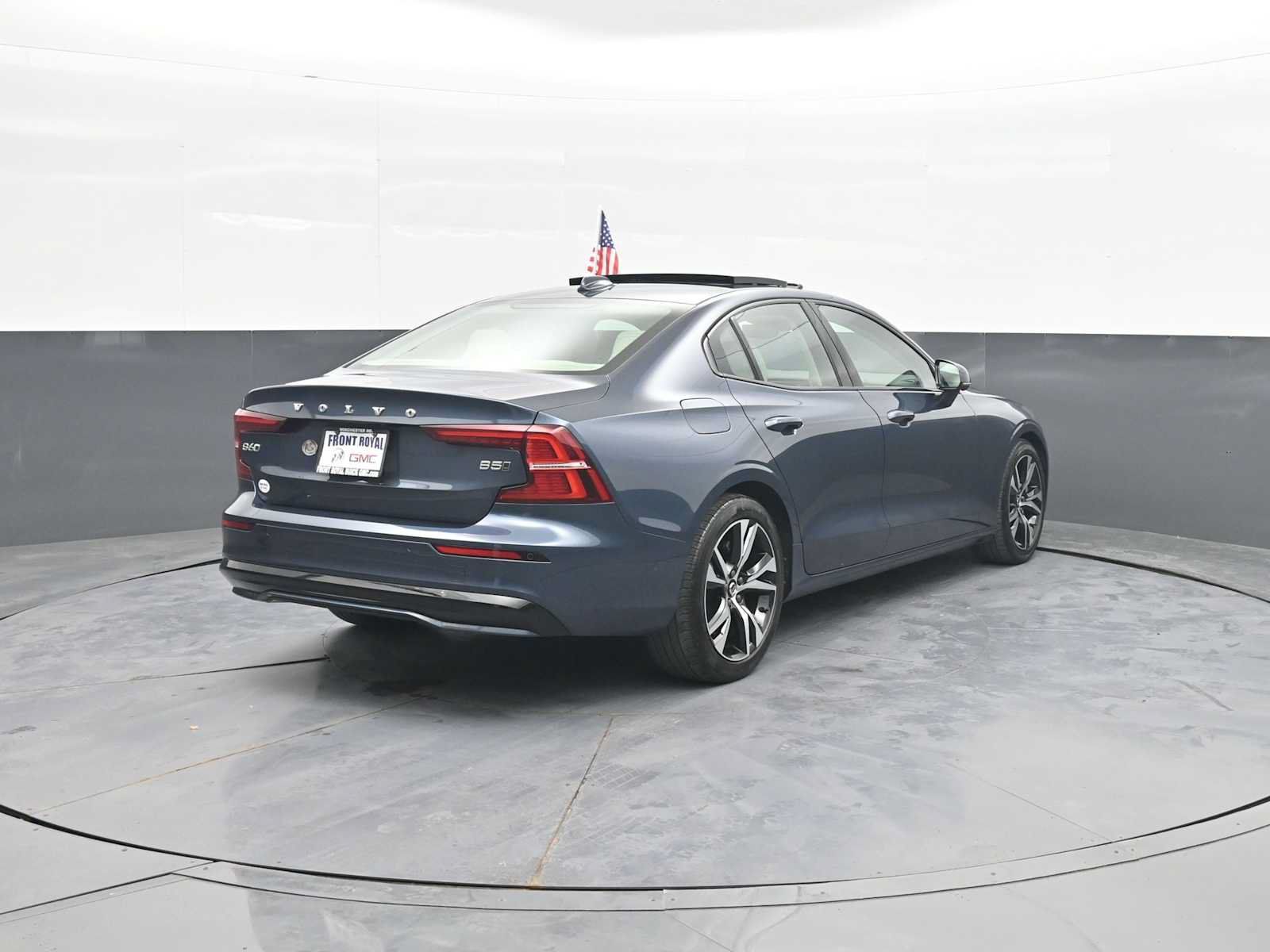 Used 2024 Volvo S60 B5 Plus AWD/4WD image 7