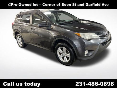 Used 2014 Toyota RAV4 XLE AWD/4WD image 7