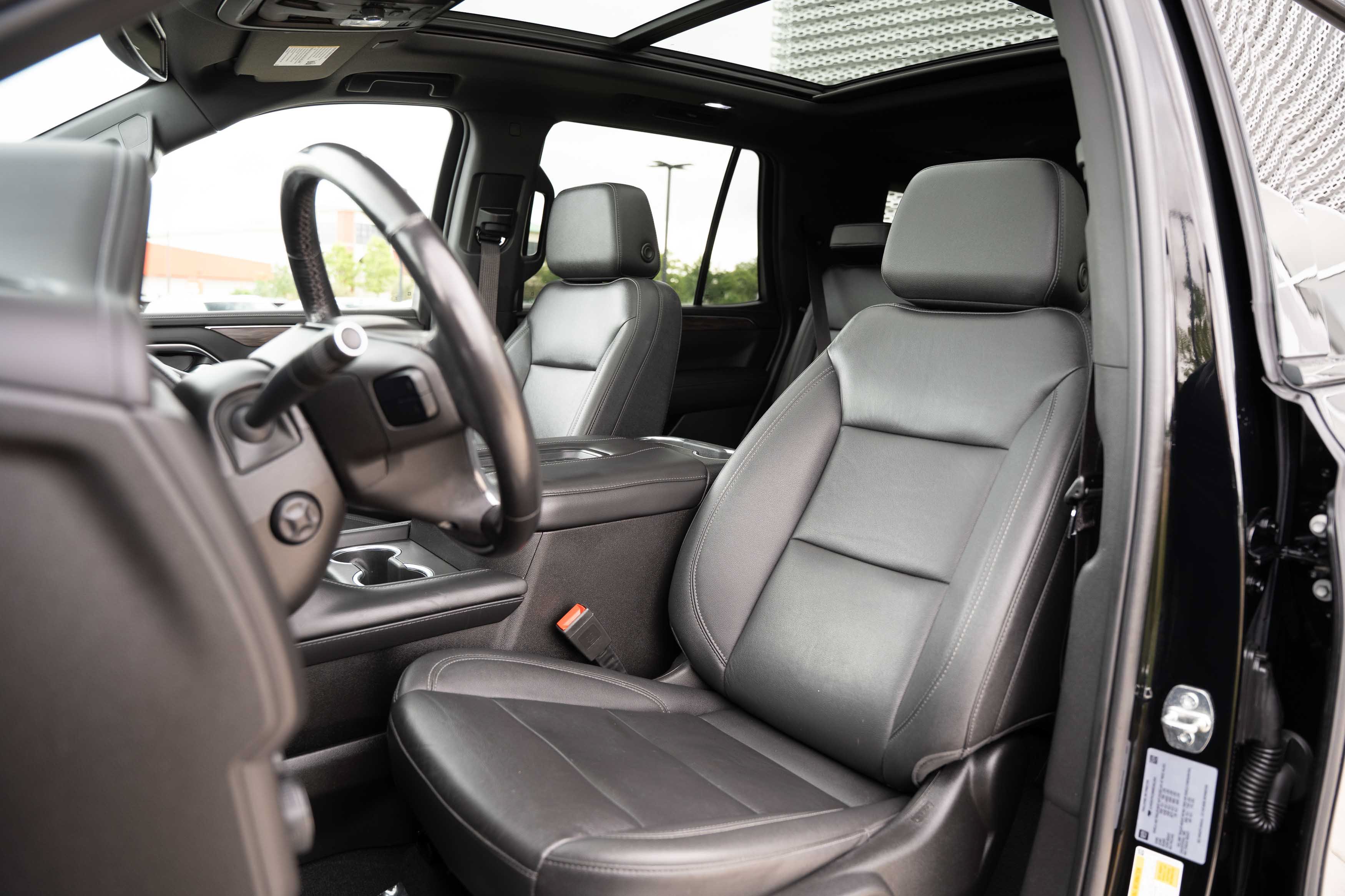 Used 2022 Chevrolet Tahoe Z71 w/ Luxury Package AWD/4WD image 21