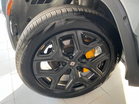 Used 2023 Rivian R1T Adventure image 11