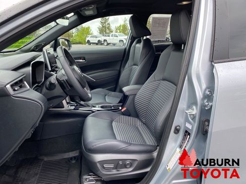 Used 2024 Toyota Corolla Cross AWD Hybrid w/ Convenience Package image 32