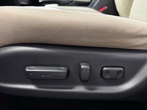 Used 2013 Honda Crosstour EX image 24