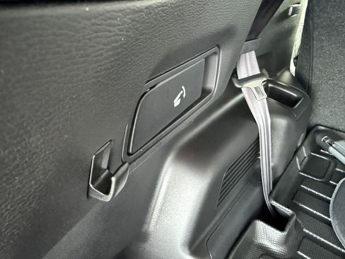 Used 2025 Mitsubishi Outlander SEL Plug-In Hybrid AWD/4WD image 52