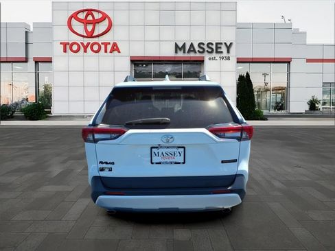 Used 2024 Toyota RAV4 Adventure AWD/4WD image 4