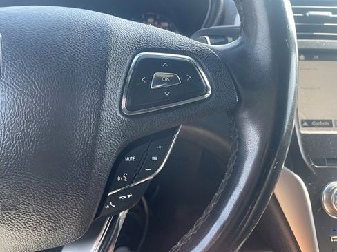 Used 2018 Lincoln MKC Select w/ Select Plus Package image 21