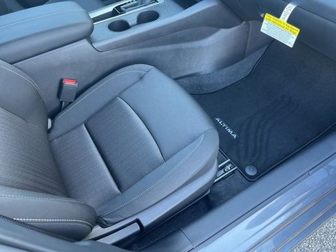 New 2025 Nissan Altima 2.5 S image 18