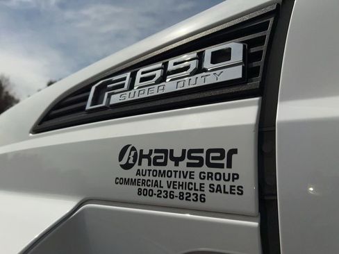 Used 2016 Ford F650 2WD Regular Cab Super Duty image 22