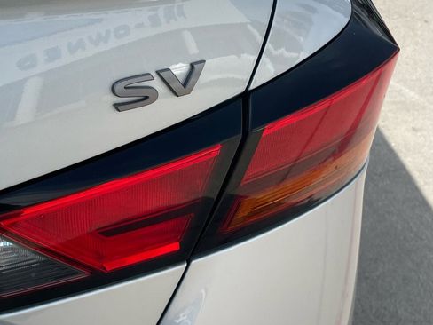 Used 2024 Nissan Altima 2.5 SV image 6