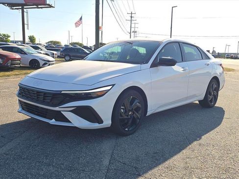 New 2026 Hyundai Elantra Sport FWD image 7