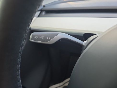 Used 2024 Tesla Model Y Long Range image 24