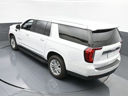 Used 2024 GMC Yukon XL SLT image 41